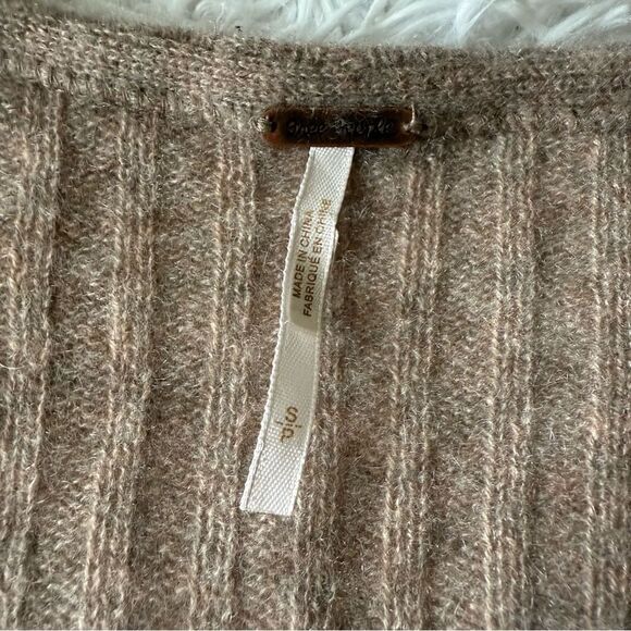 Free People Brown Ribbed Knit V-Neck Relaxed Fit Cashmere Sweater Size S - Picture 4 of 6